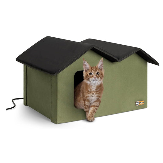 Extra-wide heated outdoor cat shelter with dual doors