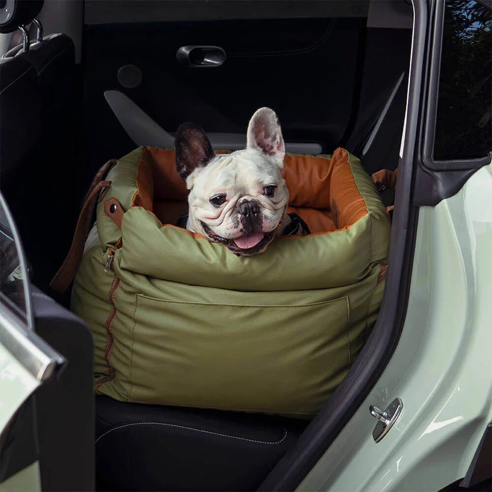 

Expandable pet travel bed with zipper front
